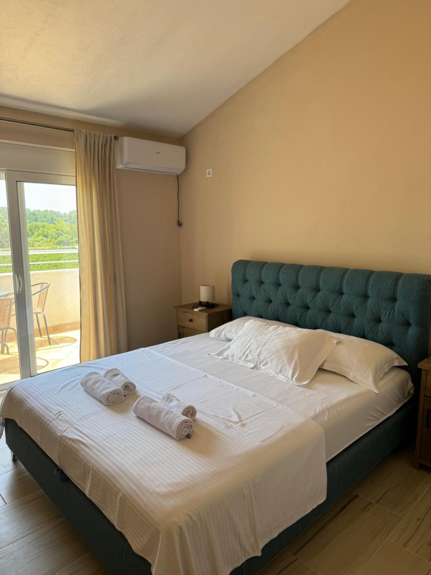 Sunrise House Apartments 乌尔齐尼 外观 照片