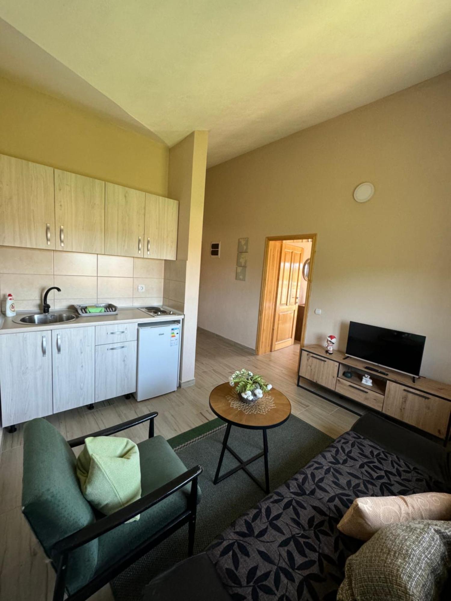 Sunrise House Apartments 乌尔齐尼 外观 照片