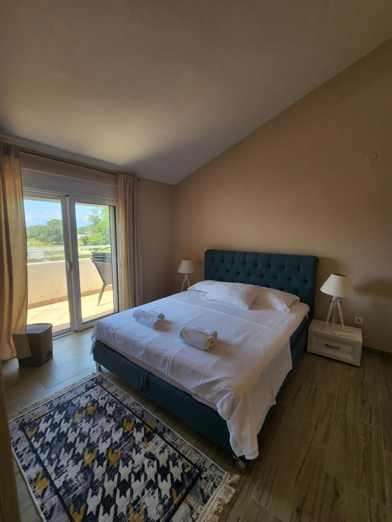Sunrise House Apartments 乌尔齐尼 外观 照片
