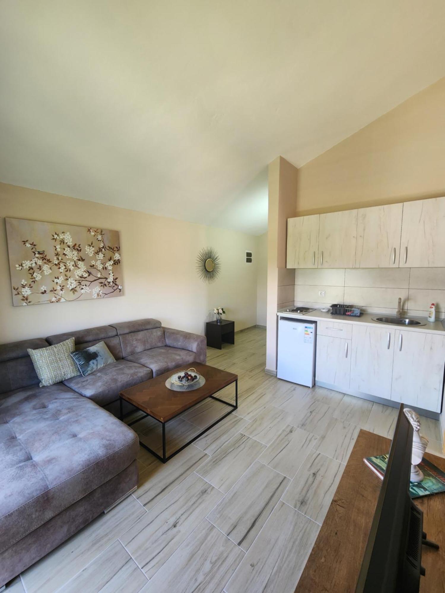 Sunrise House Apartments 乌尔齐尼 外观 照片