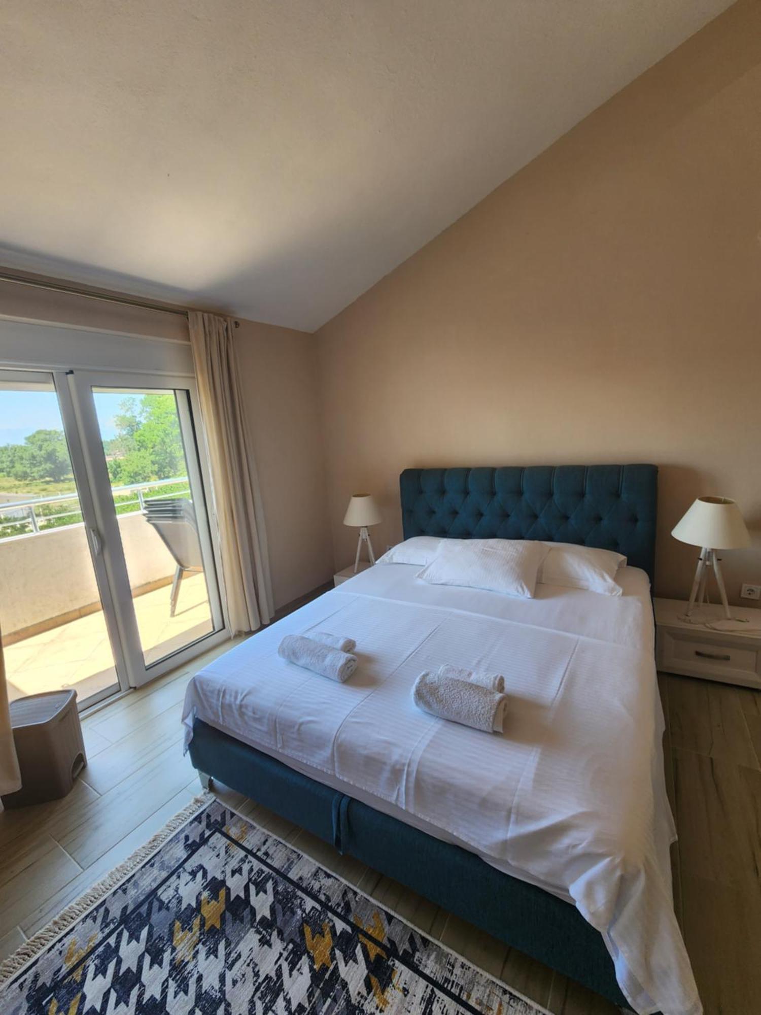 Sunrise House Apartments 乌尔齐尼 外观 照片
