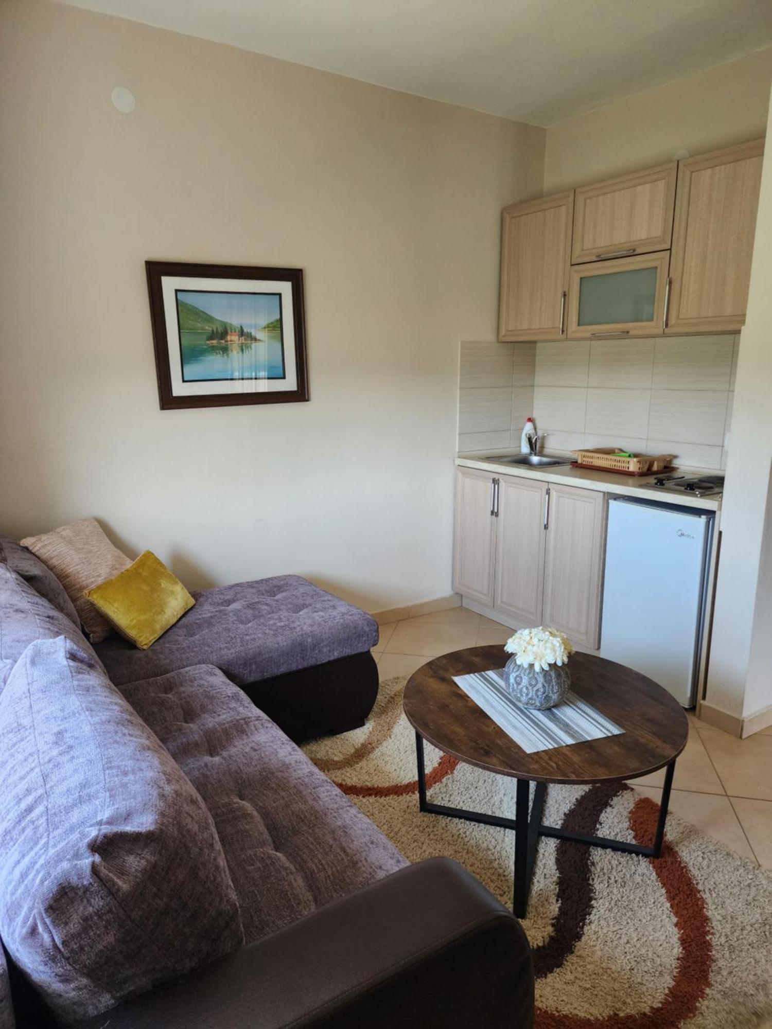 Sunrise House Apartments 乌尔齐尼 外观 照片