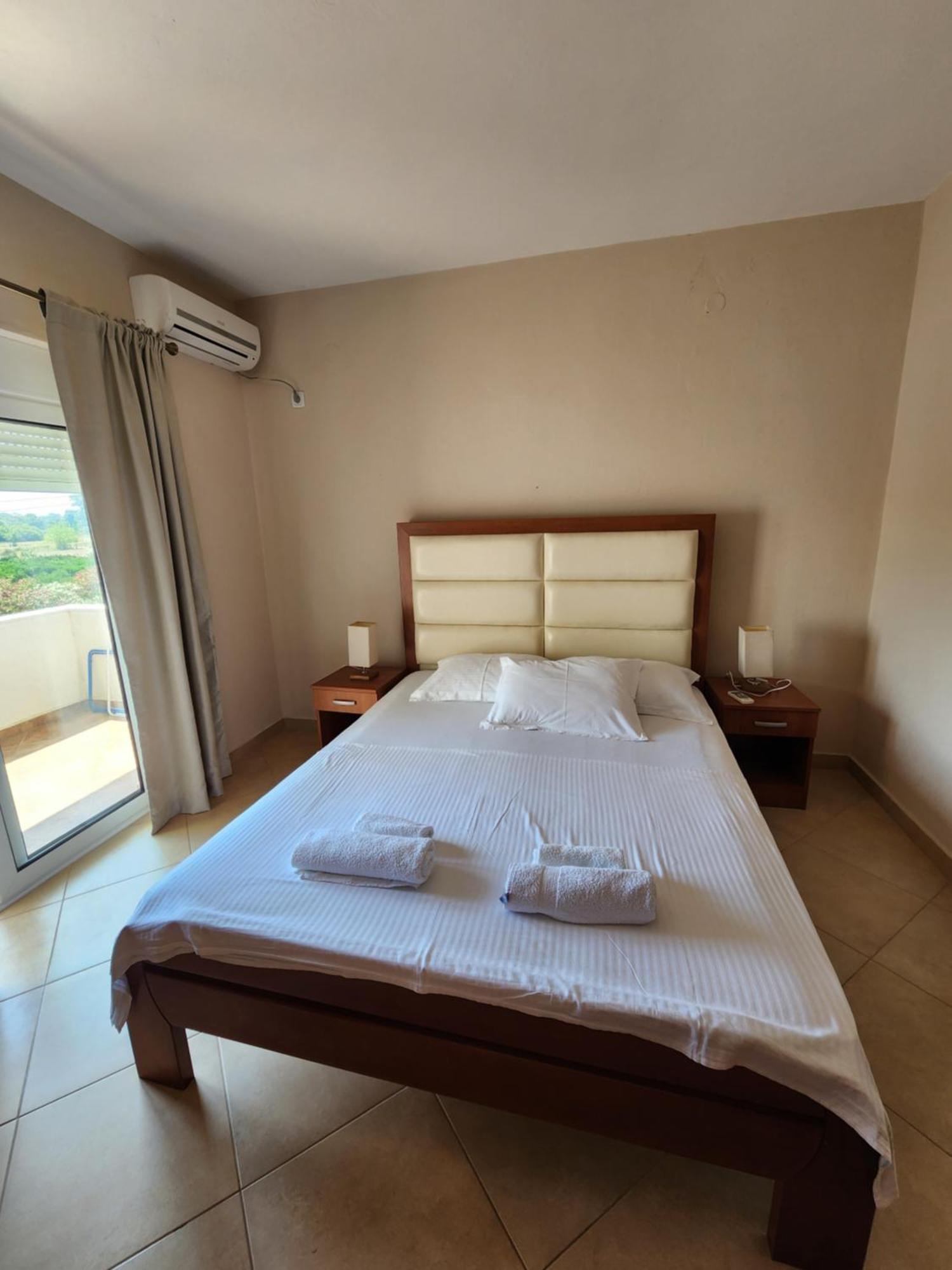 Sunrise House Apartments 乌尔齐尼 外观 照片