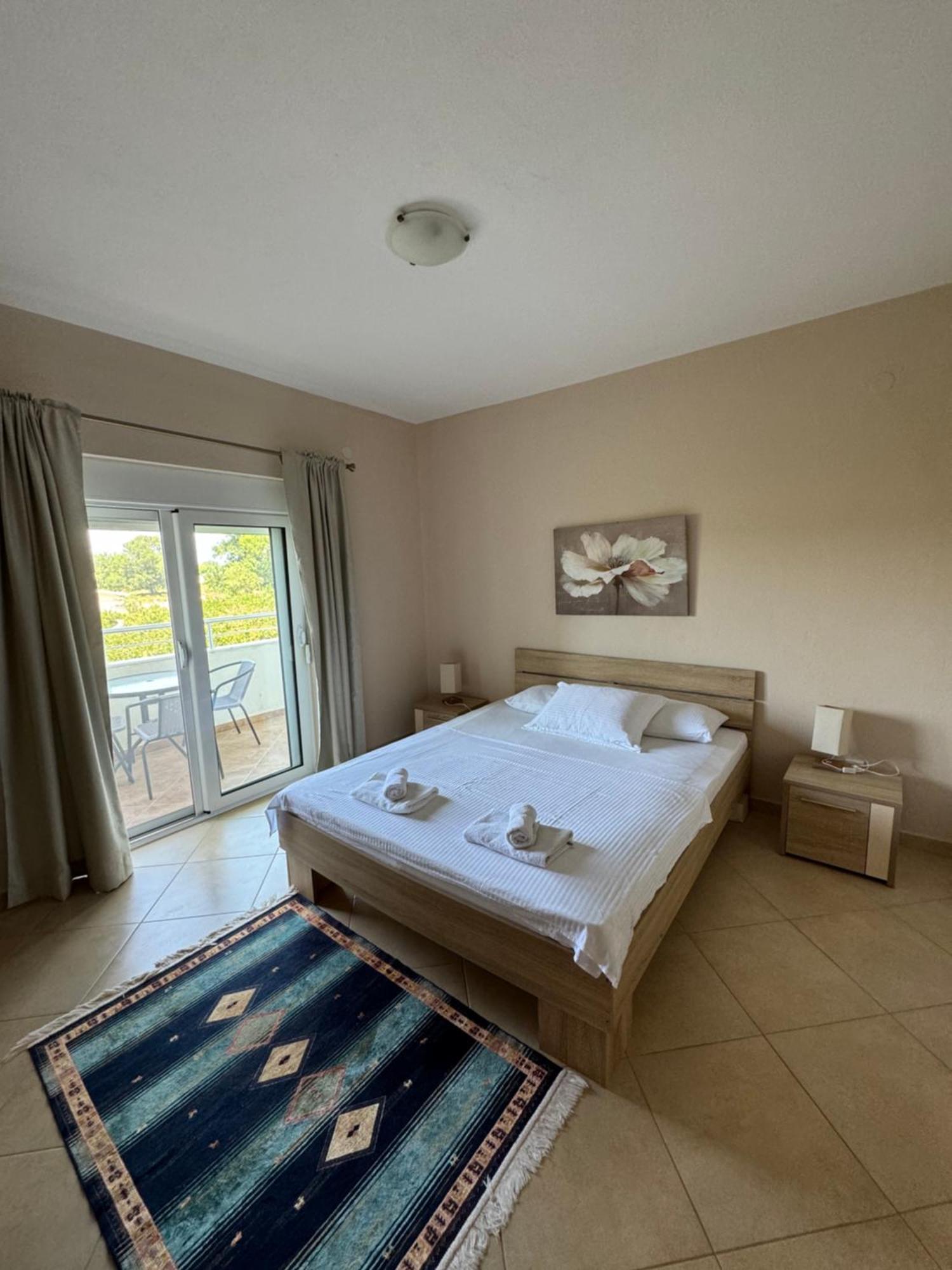 Sunrise House Apartments 乌尔齐尼 外观 照片