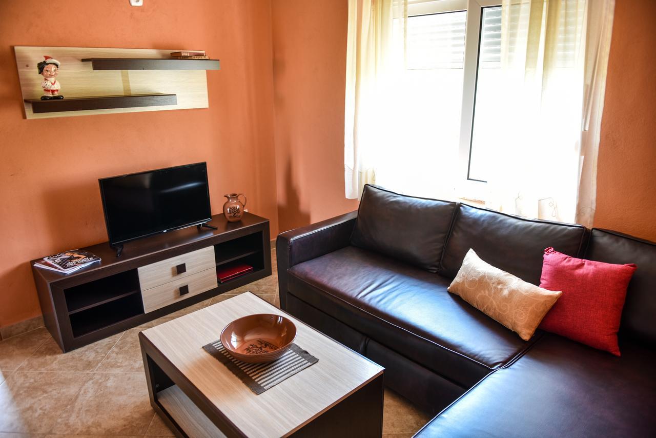 Sunrise House Apartments 乌尔齐尼 外观 照片