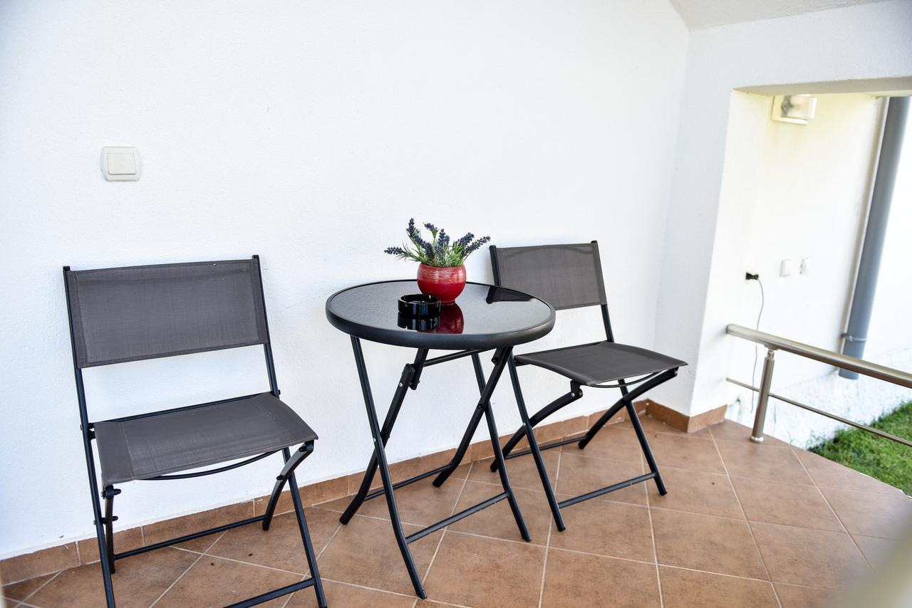 Sunrise House Apartments 乌尔齐尼 外观 照片