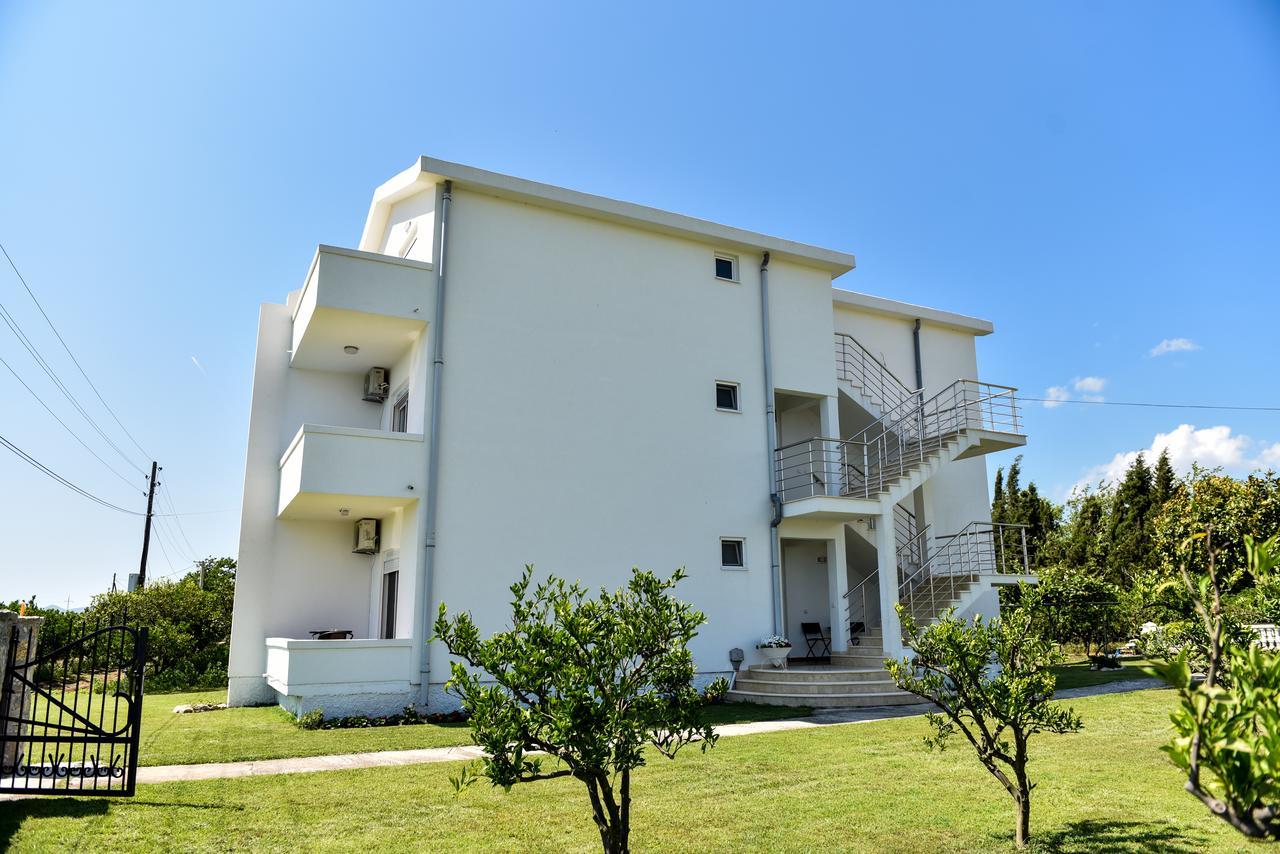 Sunrise House Apartments 乌尔齐尼 外观 照片